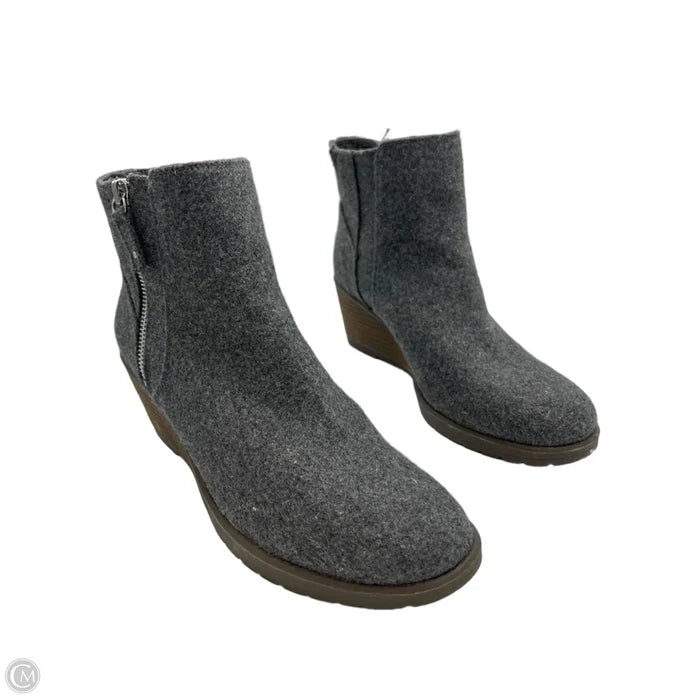 Boots Ankle Heels By Dr Scholls In Grey, Size: 9.5