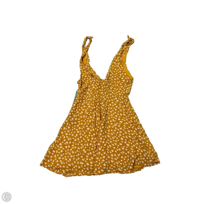 Dress Casual Short By Reformation In Yellow, Size: S