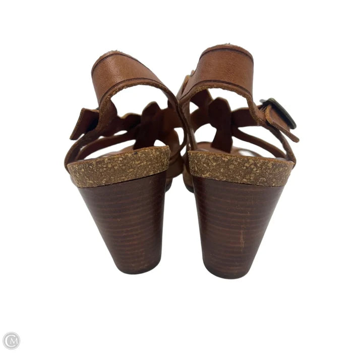 Sandals Designer By Frye In Brown, Size: 9