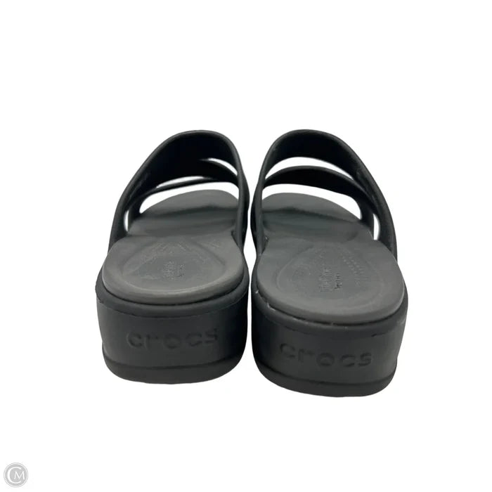 Sandals Sport By Crocs In Black, Size: 9