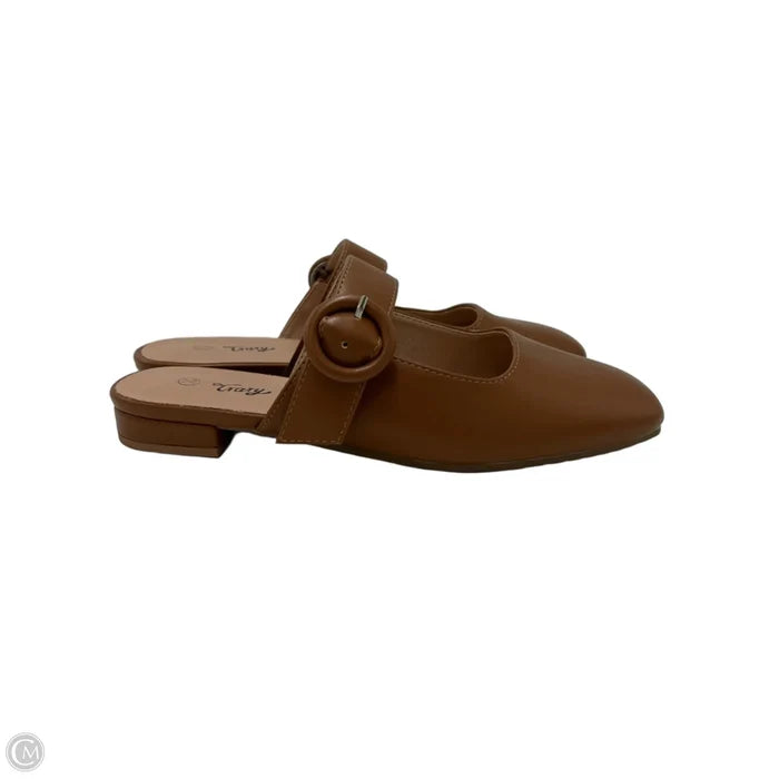 Slides / Flats By Trary In Brown, Size: 7